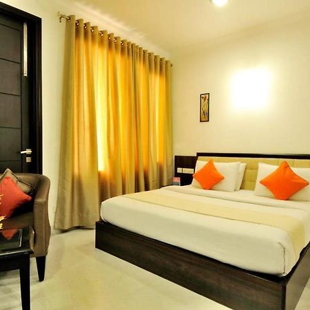 Rr Residency Hotel Delhi  Ngoại thất bức ảnh