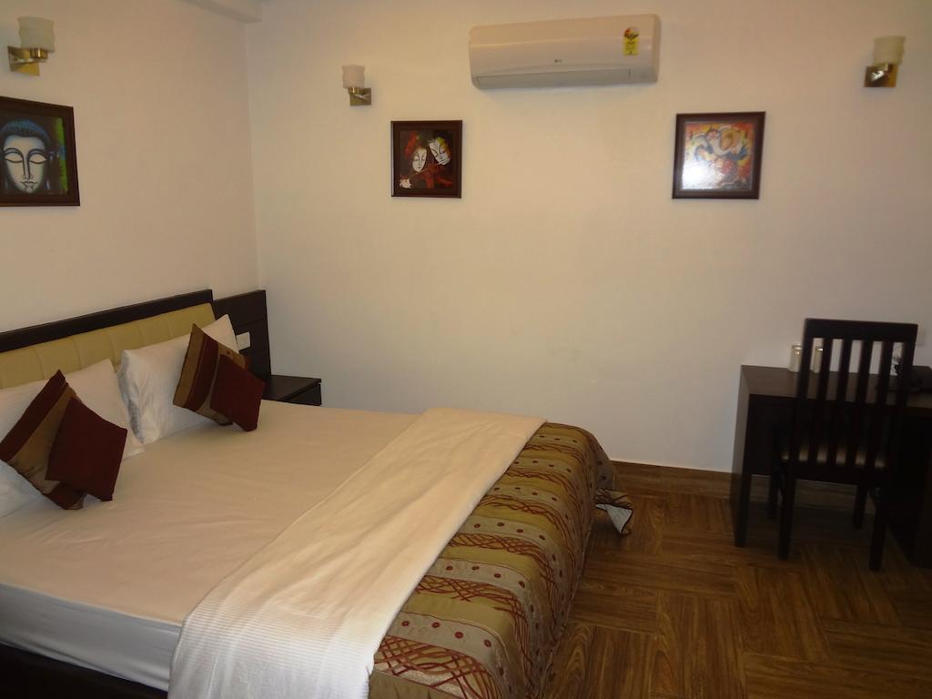 Rr Residency Hotel Delhi  Ngoại thất bức ảnh