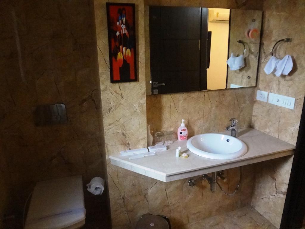 Rr Residency Hotel Delhi  Ngoại thất bức ảnh